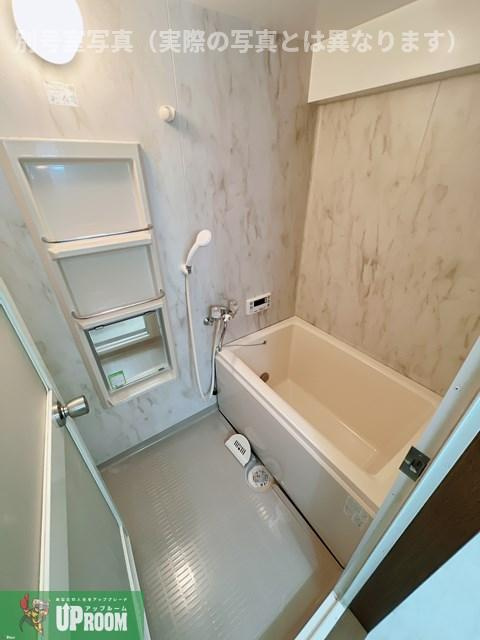 アズールの浴室