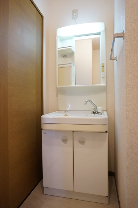 アドバンス小牧Aの洗面所