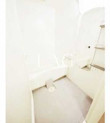 【浴室】 | レヴィーナ東京八重洲通り | お風呂です。