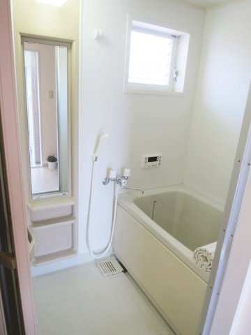 ３DK：稲荷前トゥインクル吉田C棟の浴室|お風呂です