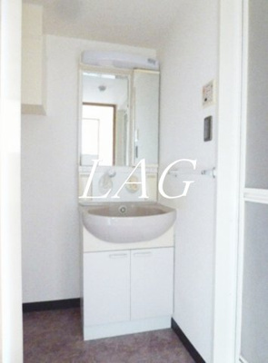 【洗面所】 | フェニックス麻布狸穴公園 | 洗面台です。