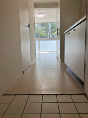 【玄関】 | ユーレジデンス恵比寿 | 明るい玄関です