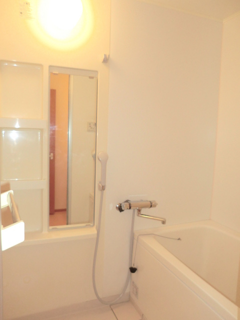 メゾンドコワンの浴室|★追い焚き付きバスルーム★