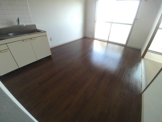 グリーンエイトⅣの居間・リビング