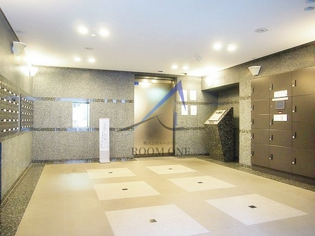 ルーブル早稲田六番館のエントランス|エントランスです。