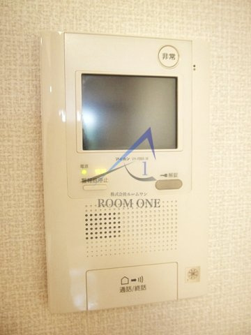 ルーブル早稲田六番館のセキュリティ|モニター付きインターホンです。