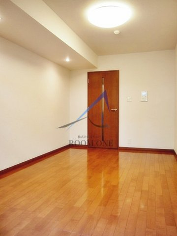 ルーブル早稲田六番館の居間・リビング|洋室のお部屋です。