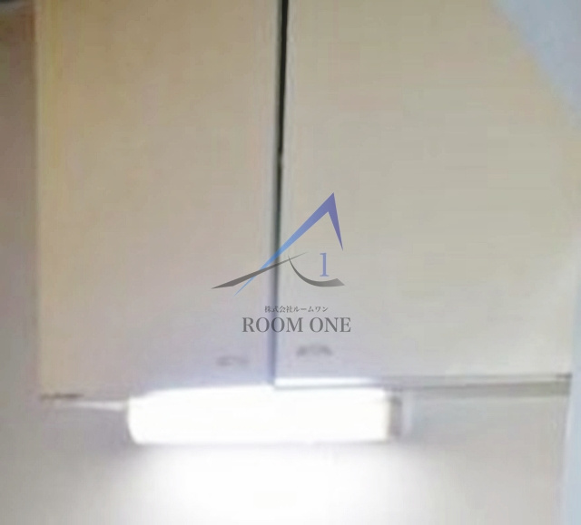 メゾンブラーンシュの設備|キッチン上収納です。