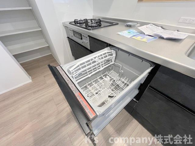 ◎高座郡寒川町小谷1丁目　新築戸建　A号棟のキッチン|家事の負担を軽減してくれる食器洗い乾燥機付き☆