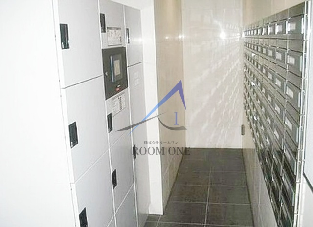 ガリシア浜松町のその他共用部分|宅配ボックスと集合ポストです。