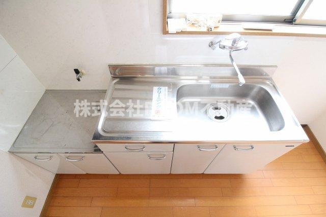 ハピネスビレッジのキッチン|コンパクトなキッチンで掃除もラクラク
