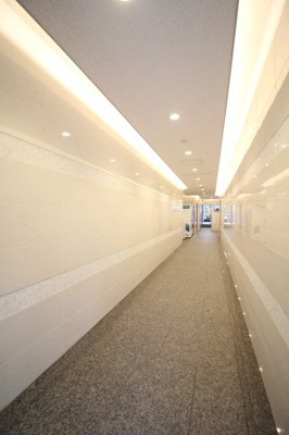 【エントランス】 | フラワーロード青山ビル