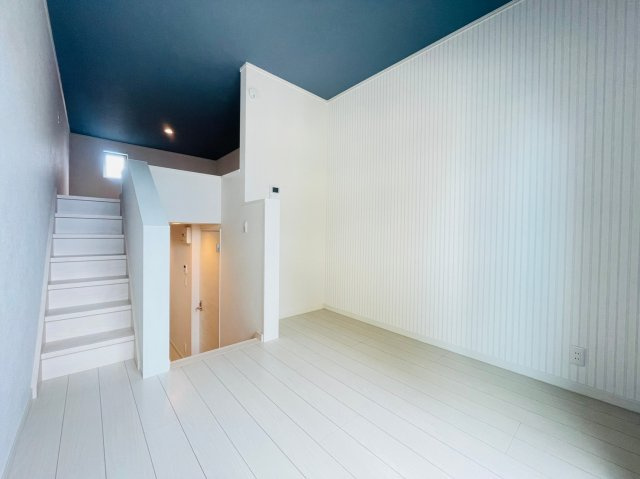 ヴィオラ扇町WESTの居間・リビング