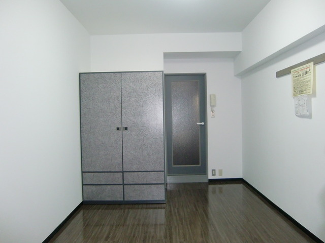 リアライズ六甲Ⅰ(旧ジュネス六甲1)の洋室