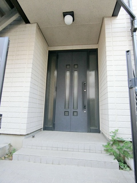 荻窪2丁目戸建のエントランス|★玄関前★