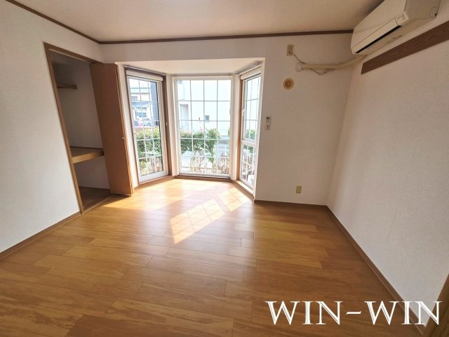 キャッスル北沢の寝室