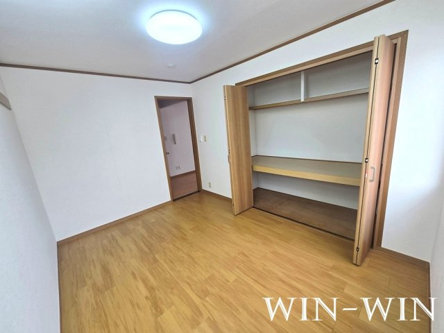 キャッスル北沢の洋室