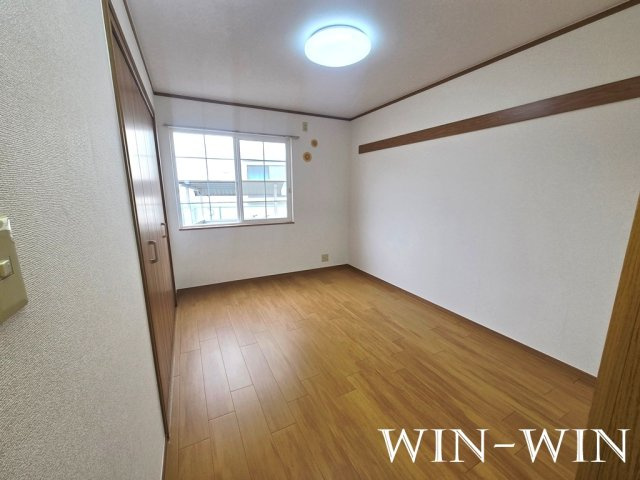 キャッスル北沢の洋室