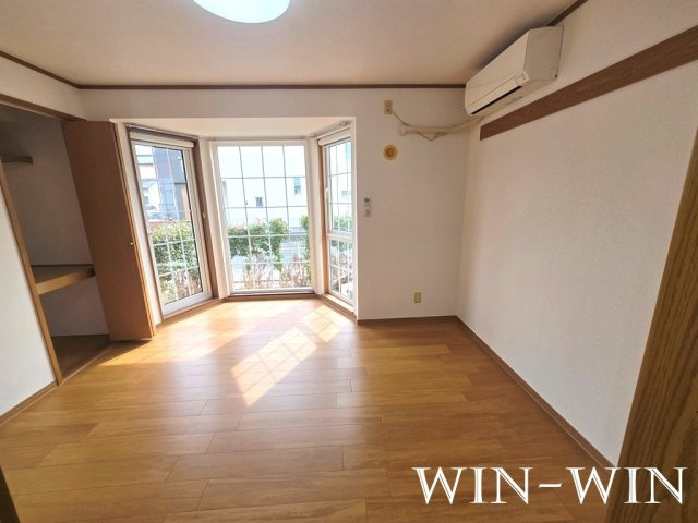 キャッスル北沢の居間・リビング