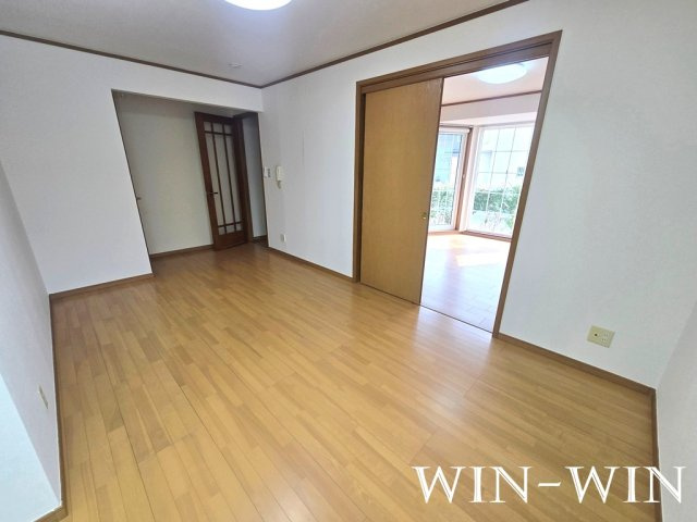 キャッスル北沢の居間・リビング