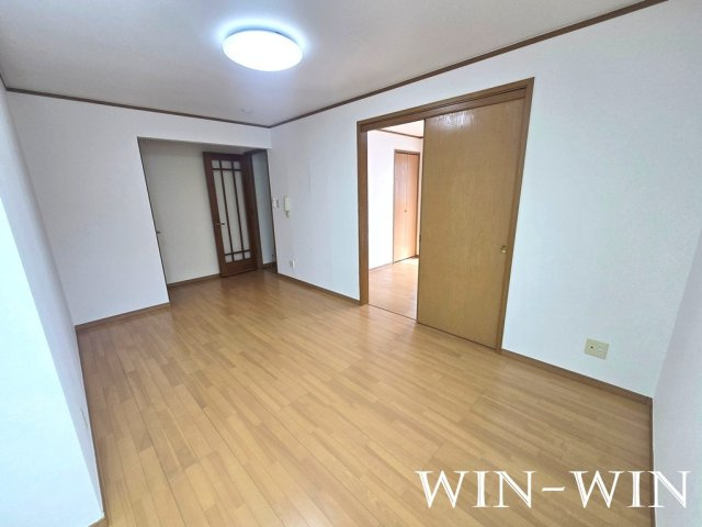 キャッスル北沢の居間・リビング