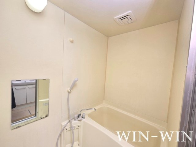 キャッスル北沢の浴室