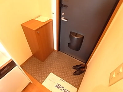 【玄関】 | パナハイツ三山Ｂ | 明るい玄関です