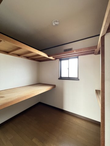 米子市尾高　中古戸建の収納|2F　クローゼット　3帖