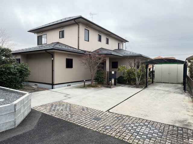 米子市尾高　中古戸建の駐車場|広々駐車場！