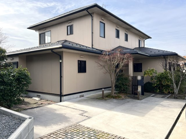 米子市尾高　中古戸建の駐車場