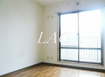 【居間・リビング】 | アルカディア三軒茶屋 | 洋室のお部屋です。