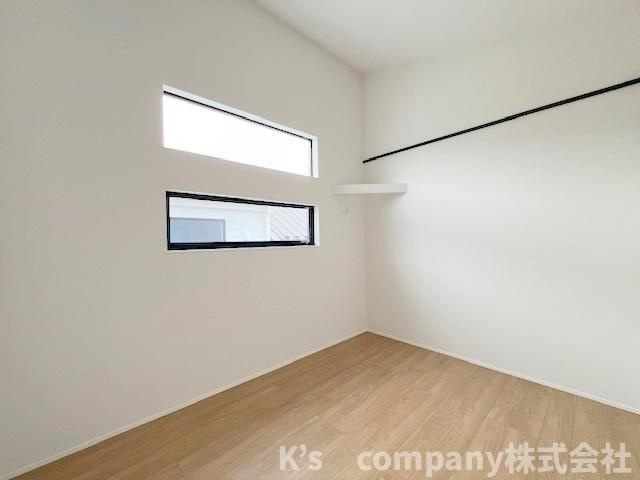 ◎高座郡寒川町小谷1丁目　新築戸建　B号棟の洋室|洋室６帖◇スキップフロアで明るい日差しの入るお部屋です◇