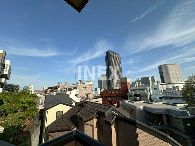 横浜市神奈川区高島台の賃貸マンションの展望