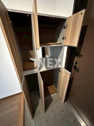 横浜市神奈川区高島台の賃貸マンションの収納