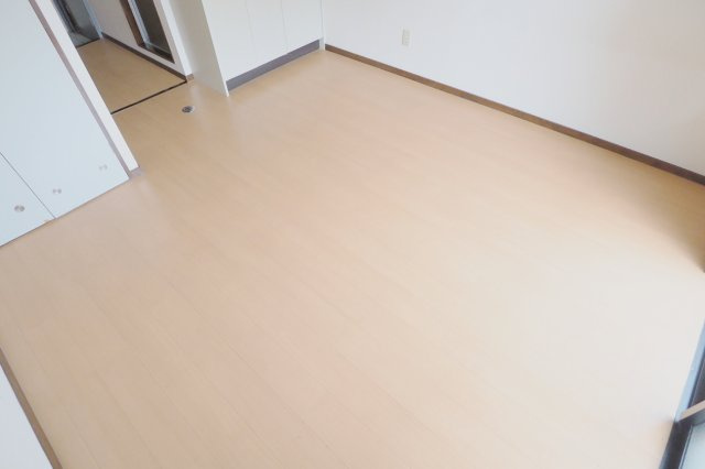 ラポール祇園の居間・リビング