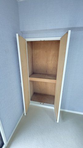 リビングにも収納あります！