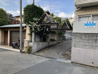 アネックス甲子園三番町のエントランス