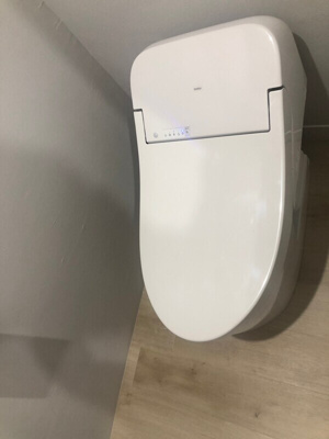 【トイレ】 | SUN VALLEY 日本橋永代通り | 落ち着いた色調のトイレです