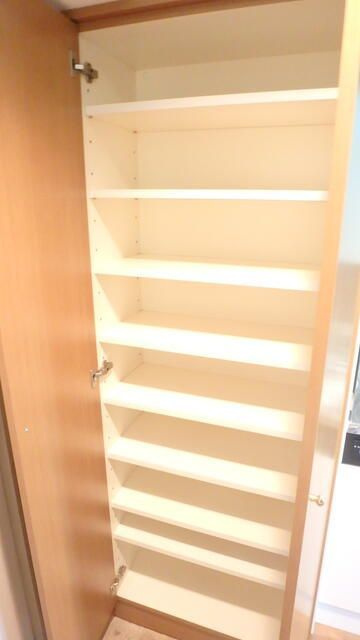 ロアール御茶ノ水順天堂大学前の玄関