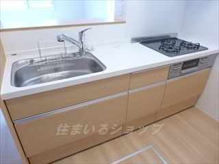 広島市安佐北区可部南１丁目のアパートのキッチン|３口コンロ付き