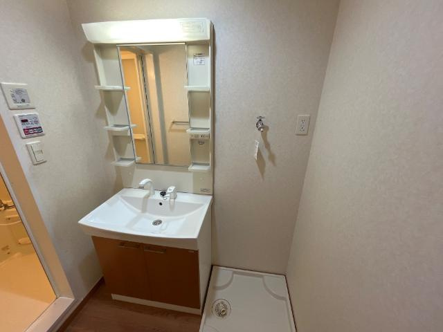 【洗面所】 | トラッドハウス愛宕 | 洗髪洗面化粧台