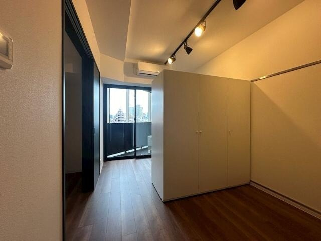 ZOOM新宿御苑前の内装