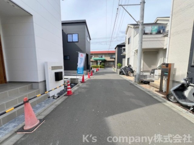 ◎高座郡寒川町小谷1丁目　新築戸建　C号棟の前面道路含む現地写真|前面道路の様子です◇