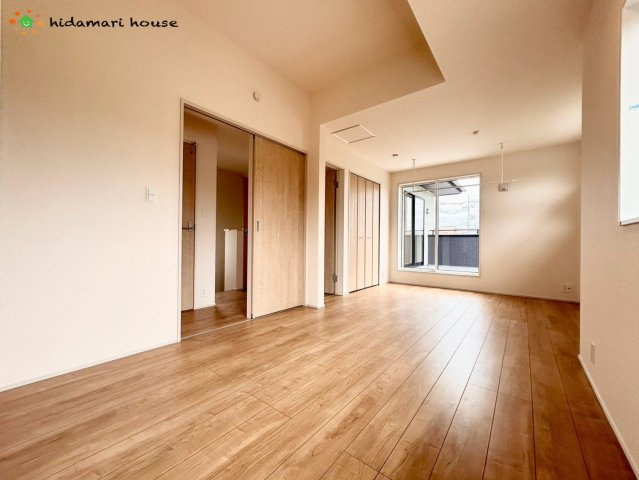 桶川市末広3丁目5期　新築戸建　ブルーミングガーデン01の寝室|主寝室：10.5帖