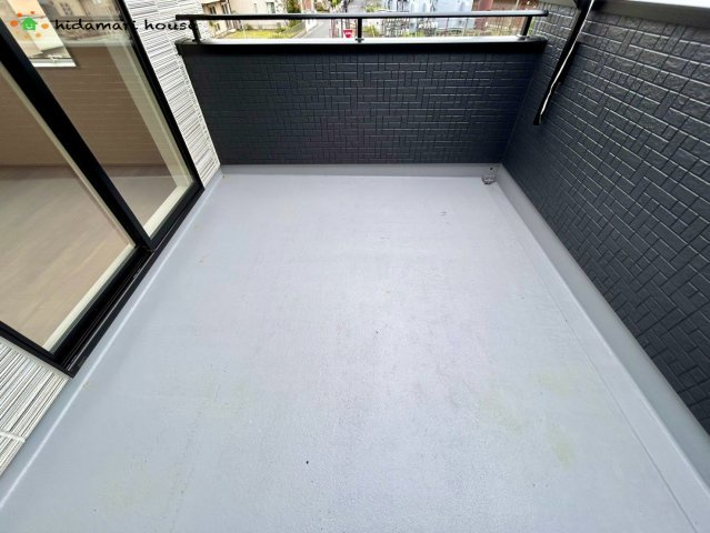 桶川市末広3丁目5期　新築戸建　ブルーミングガーデン01のバルコニー