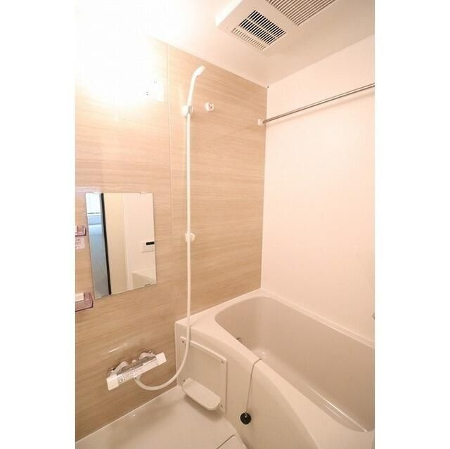 ウェルスクエア豊島千川の浴室