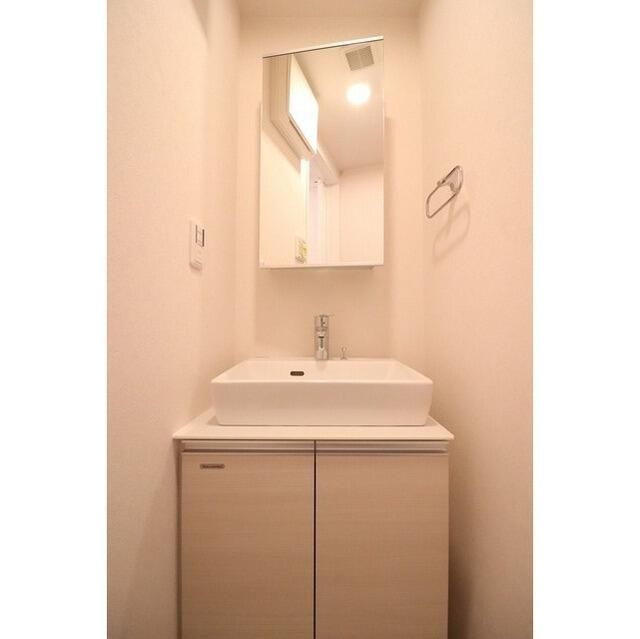 ウェルスクエア豊島千川の洗面所