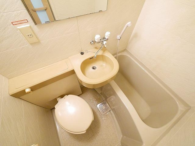 シティパレスあやめ池Ｐ８の洗面所|使いやすい洗面所です