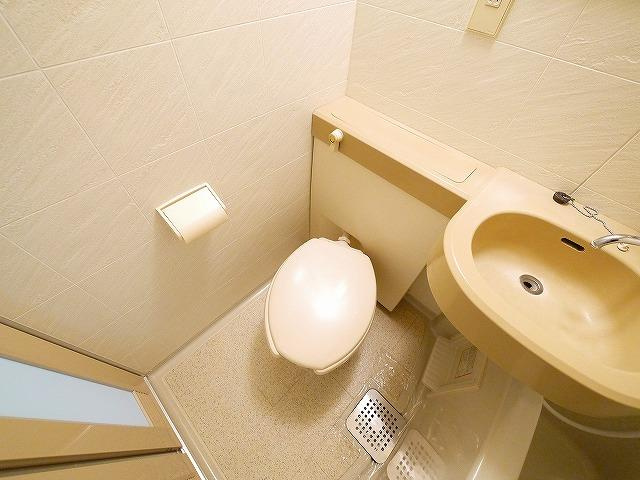 シティパレスあやめ池Ｐ８のトイレ|落ち着いた色調のトイレです