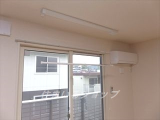 広島市安佐北区落合１丁目のアパートの設備|便利な室内物干し